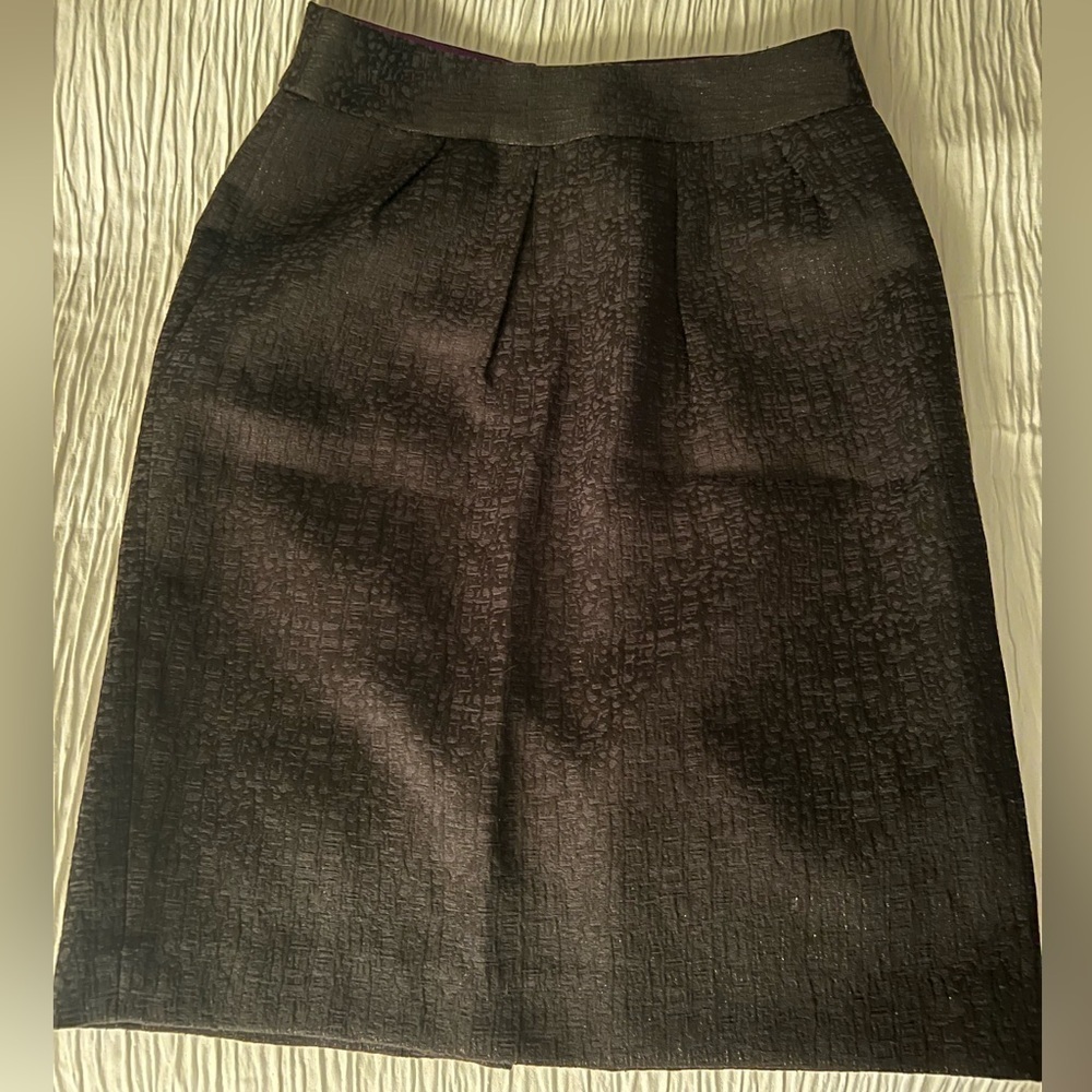 Great pencil skirt with bit of shimmer in the light